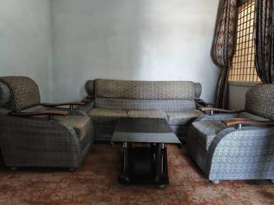7 Seater sofa set with free sofa covers
