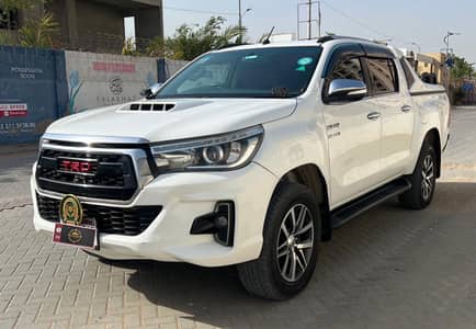 Toyota Revo 2018 white colour