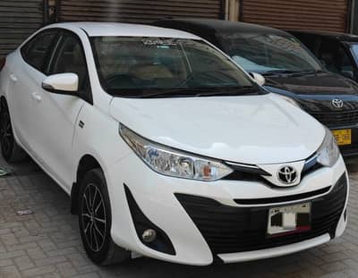 Toyota Yaris 1.3Ativ