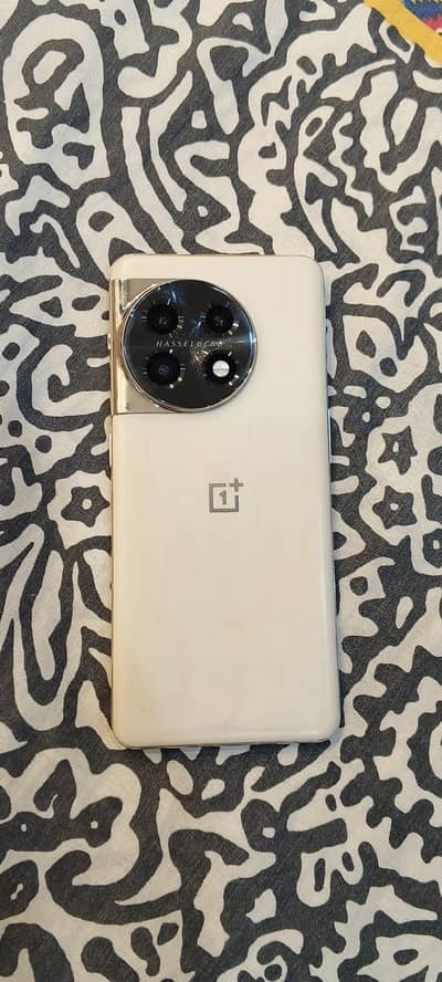 OnePlus 11 16/512