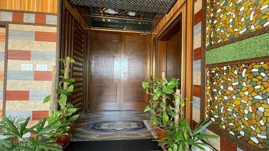 10 Marla Brand New House For Sale