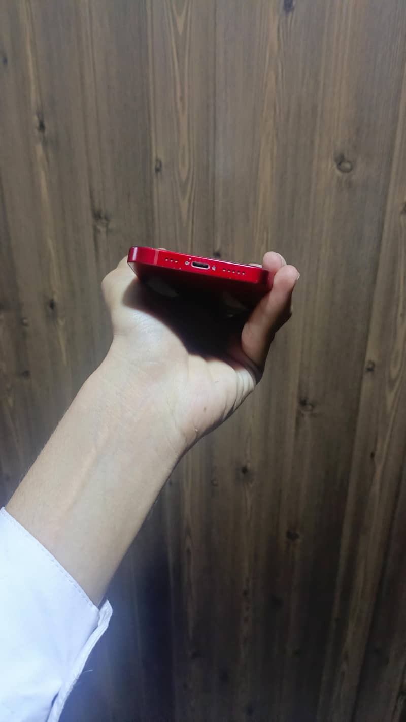 iPhone 13 2