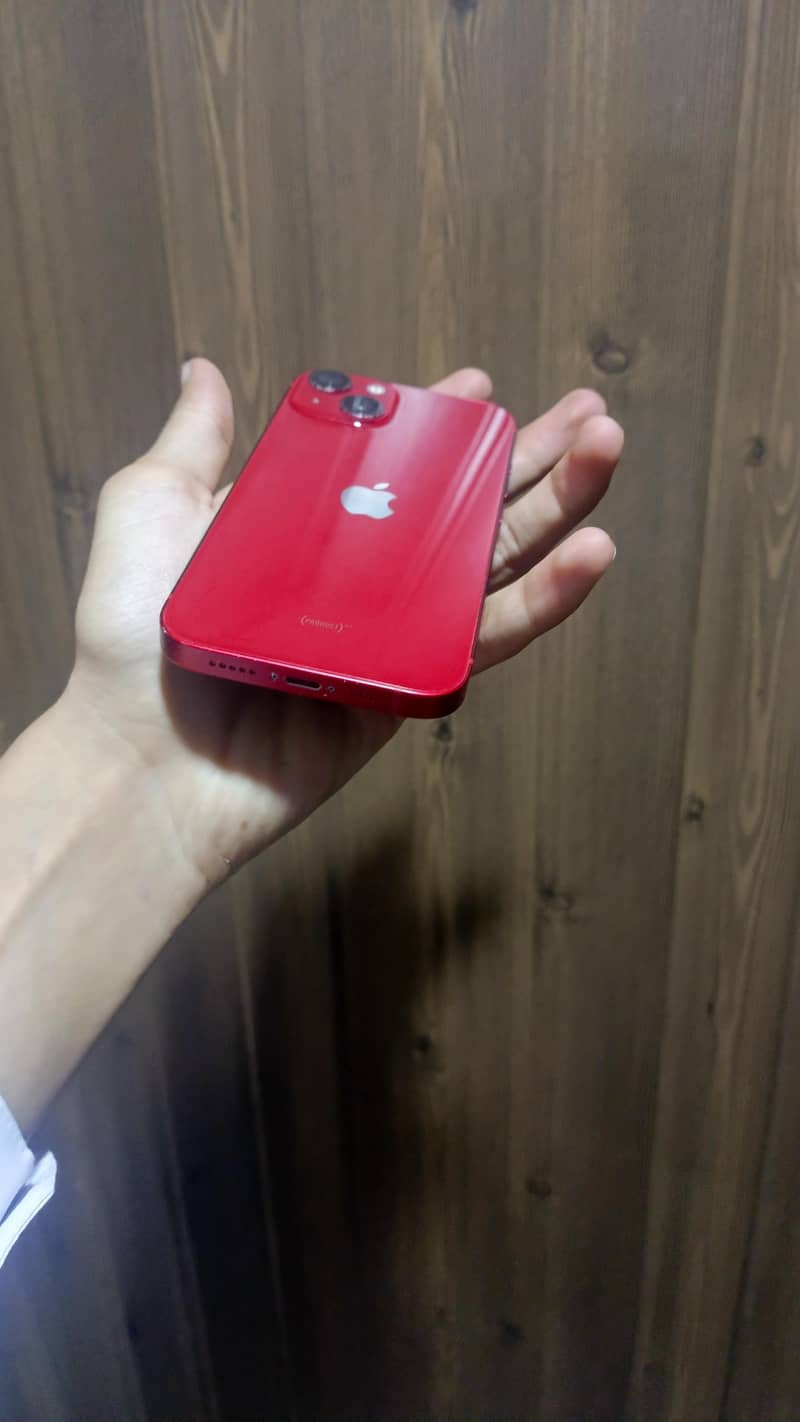 iPhone 13 5