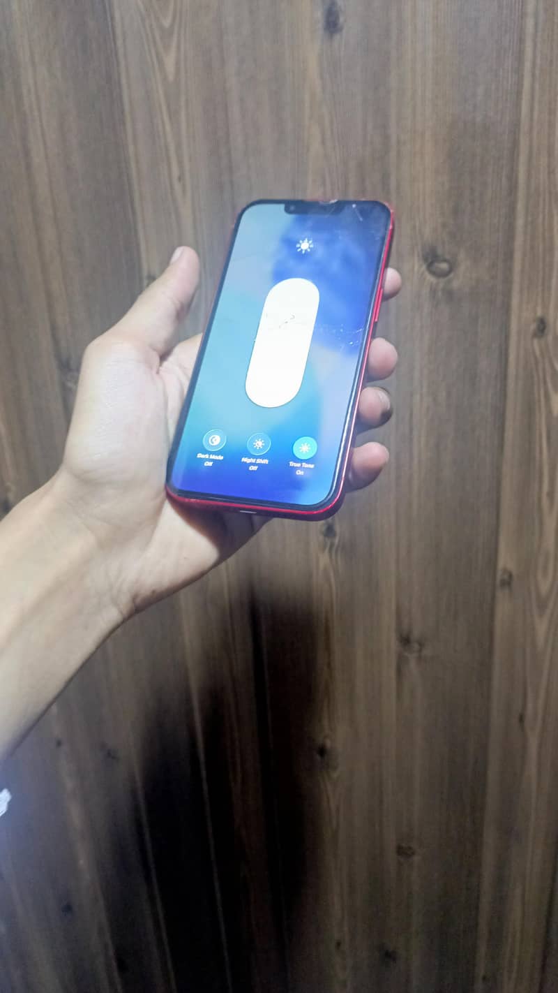 iPhone 13 6