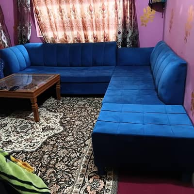 L shape sofa set new look good condition 10by 10