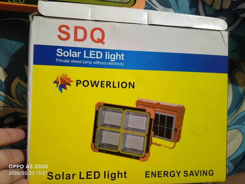 solar LED light 0