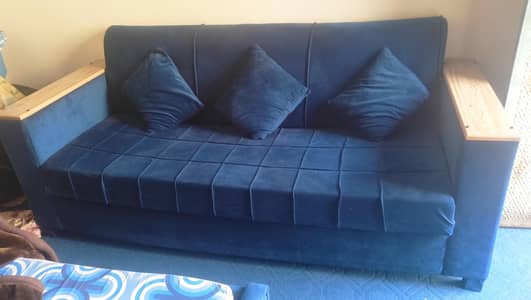 5 seater sofe set blue colour in wooden