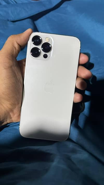 Apple iPhone 12 Pro jv