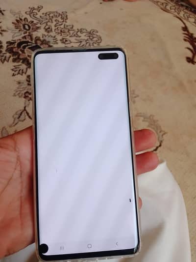 Galaxy S10 5G 8/256  glass minor Crack  single Sim  urgent need cash