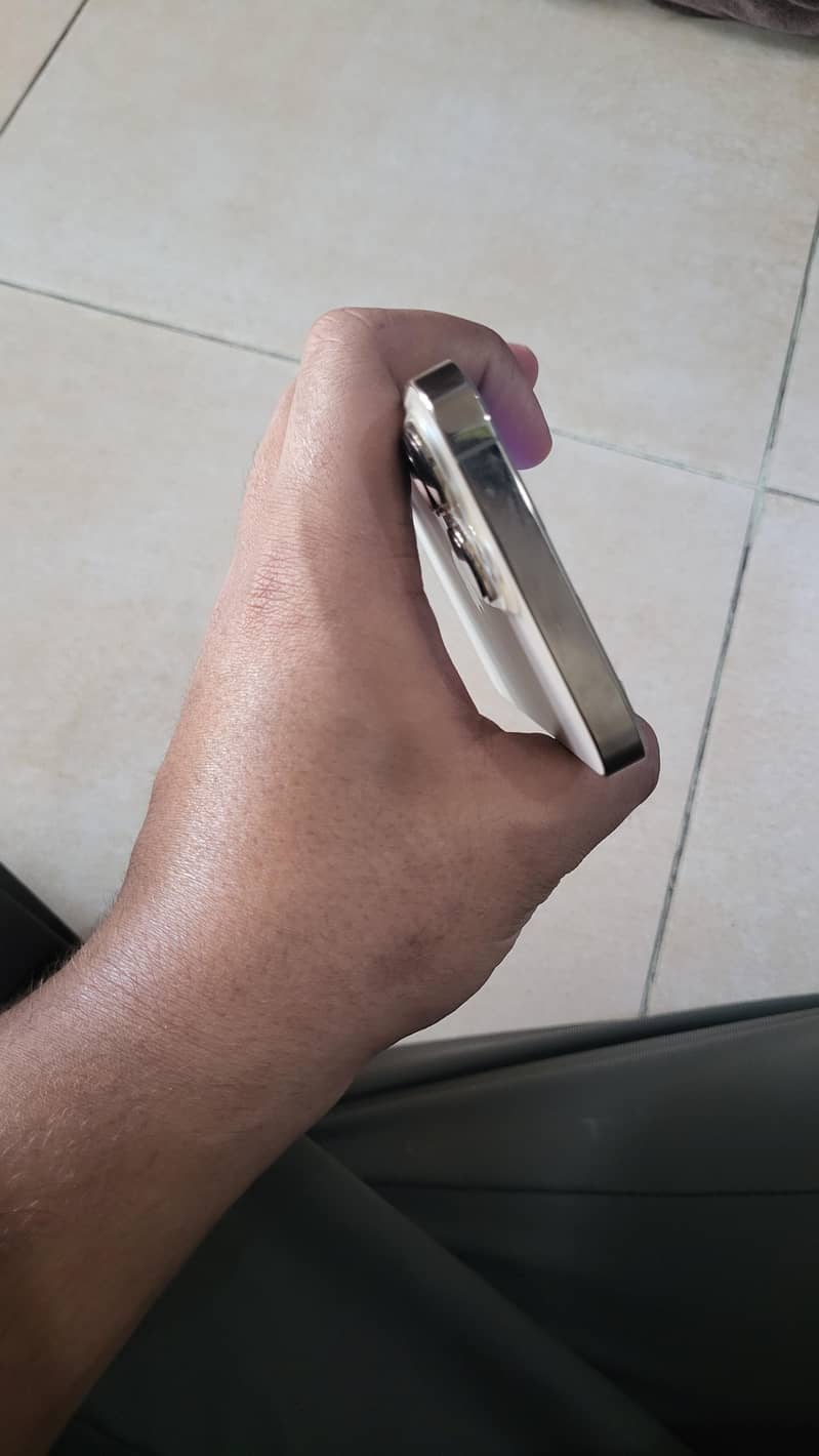 iphone 13 pro 4