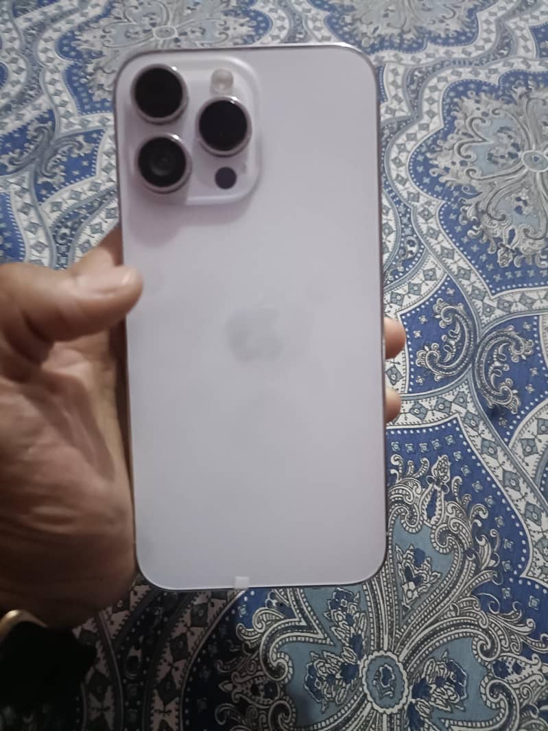 iPhone 14 Pro Max 3