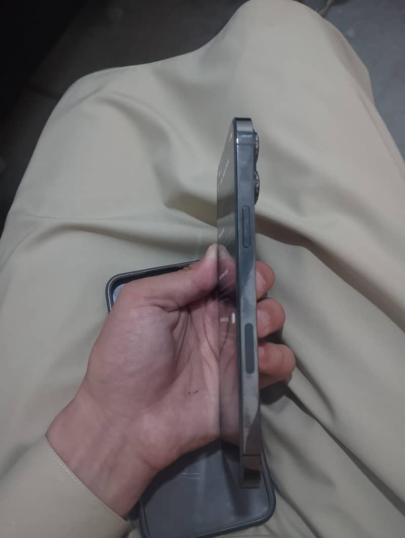 iphone 13 Pro Max 3