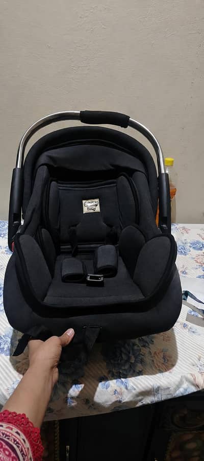 Luxury Baby Car Seat / Carrier – Like New Condition