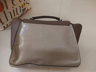Hand Bed New
