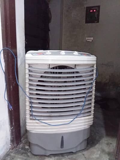 aik cooler in good condition