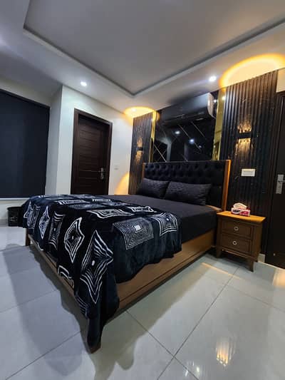 1 Bedroom VIP Full furnish flat per day available in Bahria town Lahore 0300 4561276