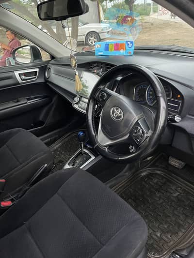 Toyota corolla axio hybrid