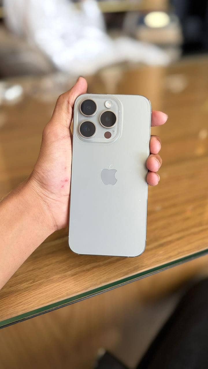iphone 15 pro 2