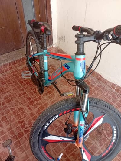awaz hai cycle ko chala na k time ati hai