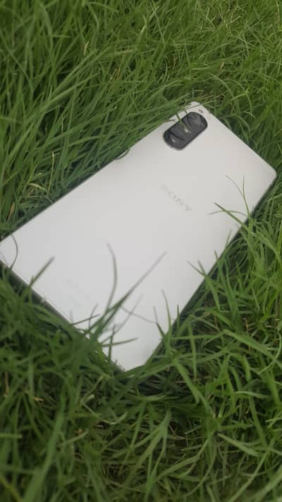 Sony Xperia 5 mark 4 (IV) for sale .