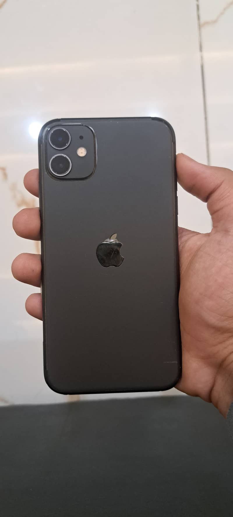 iPhone 11 0
