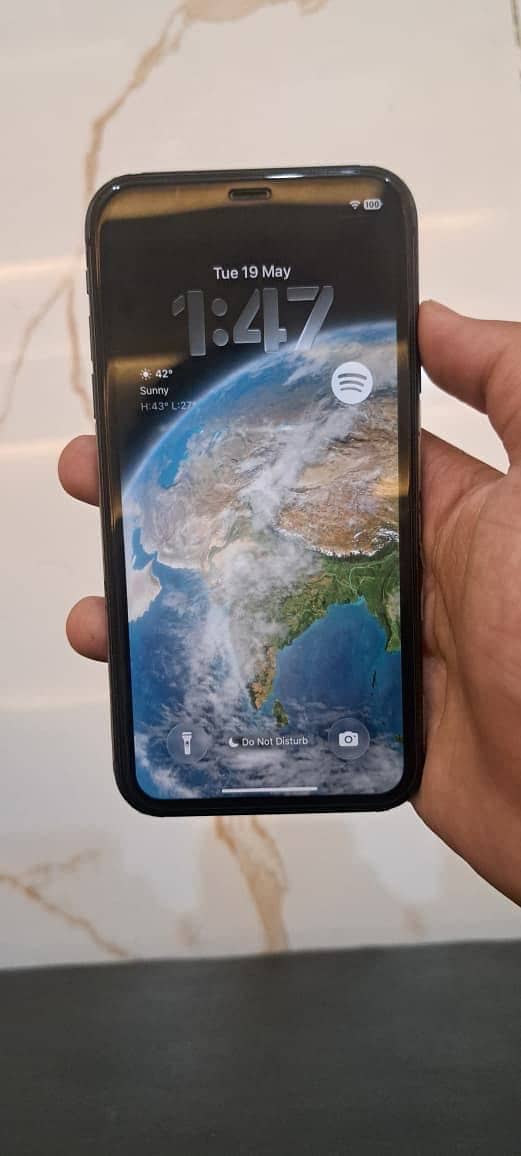 iPhone 11 2