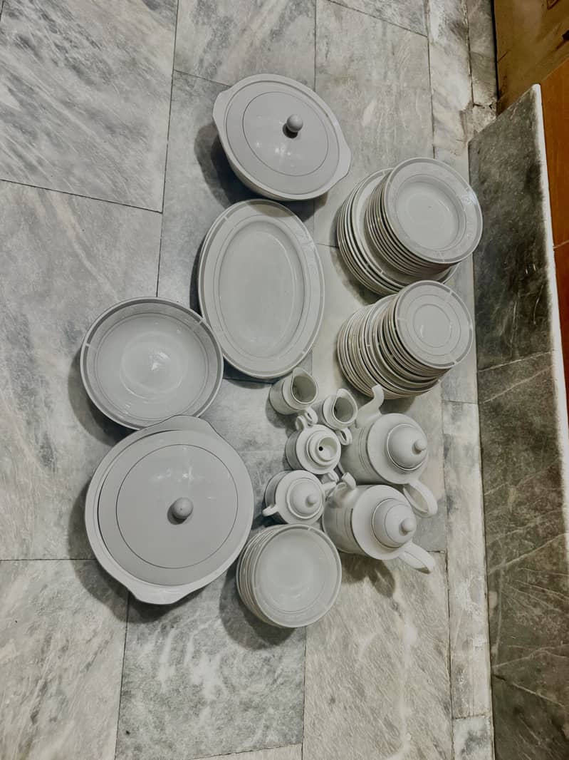 Dinner set 2