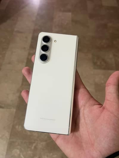 Samsung Z Fold 5