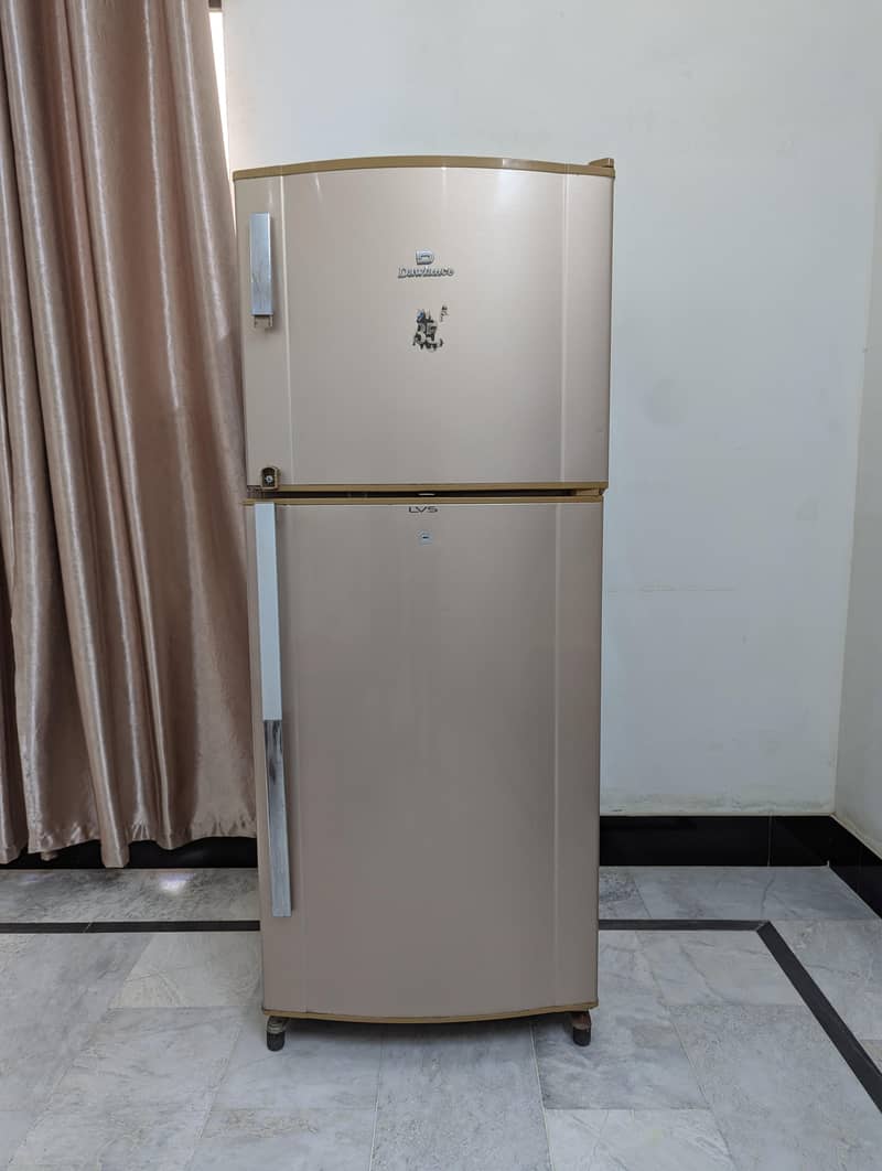 Refrigerator 0
