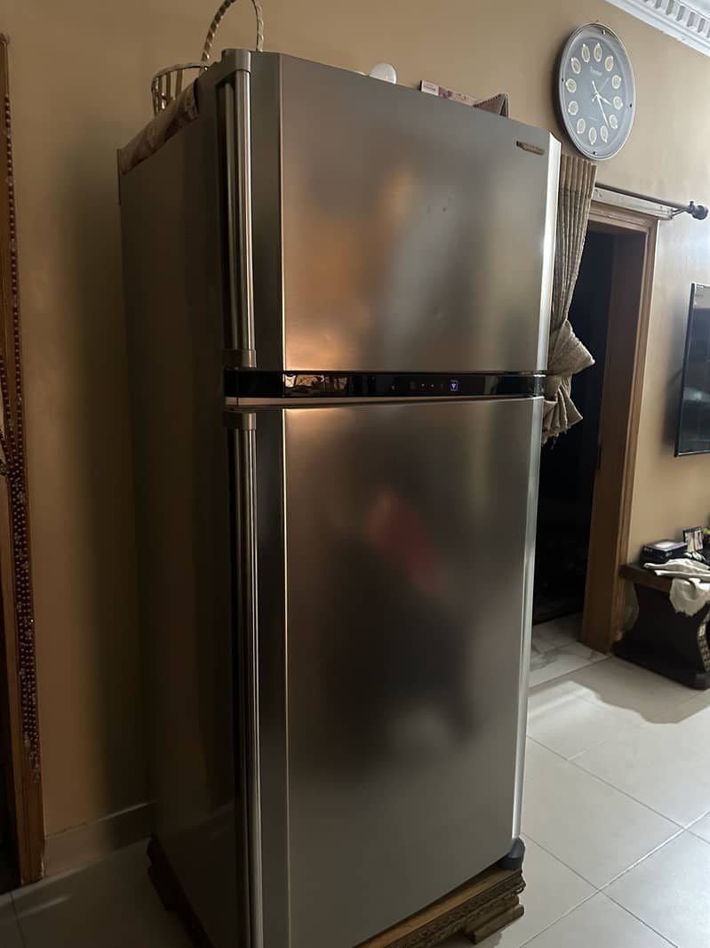 Sharp 2 door fridge 0