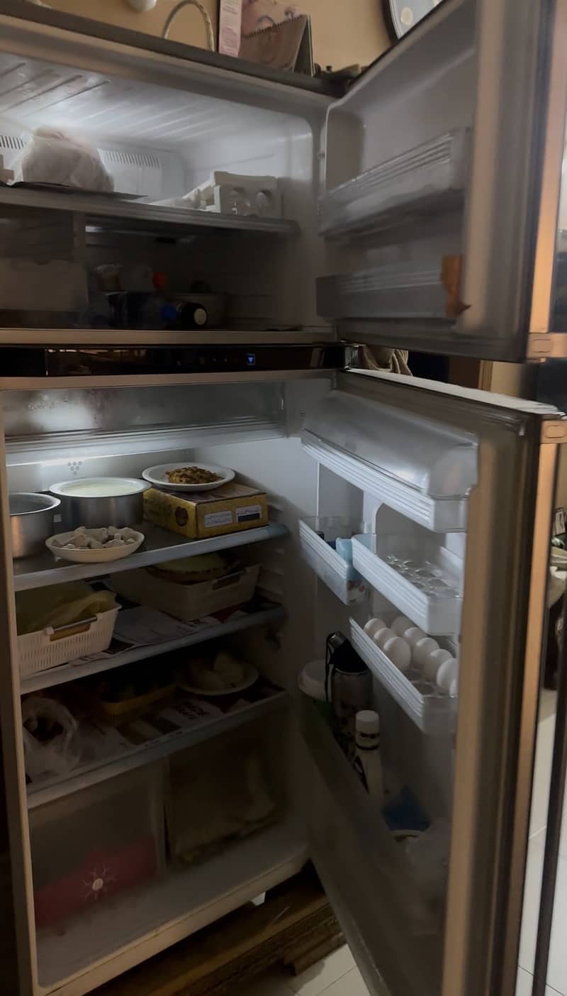 Sharp 2 door fridge 6