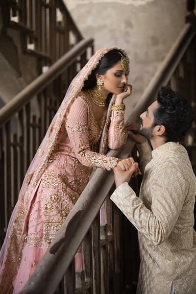 wading formals  erum Khan brand ka suit hy ya unstitched