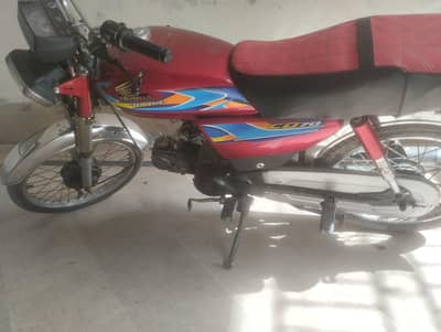 CD 70 2007 model good condition
