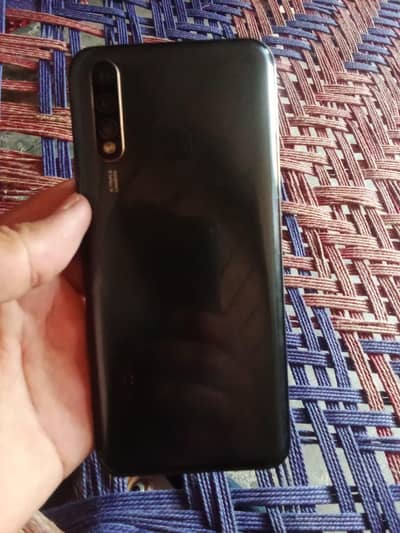 vivo y19 8/128