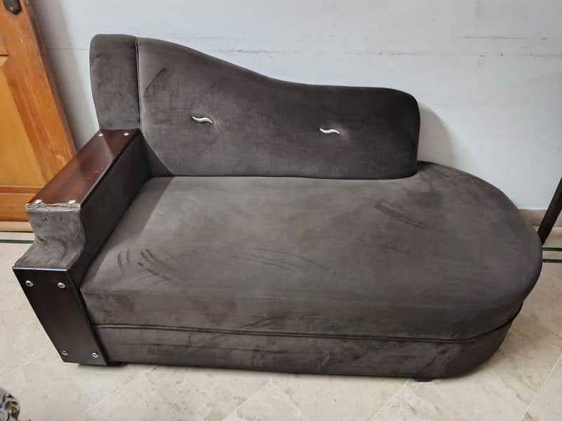 two/2 seater sofa 0