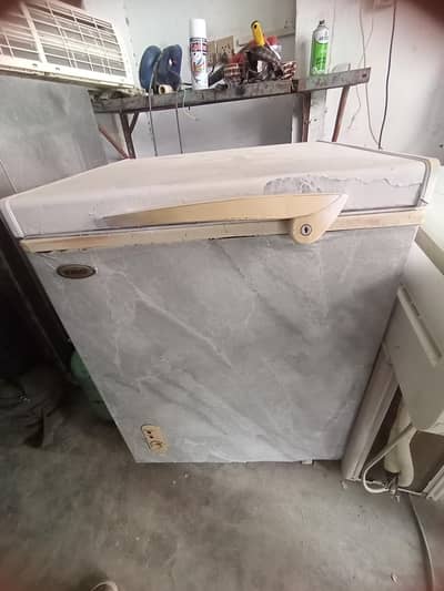 waves deep freezer