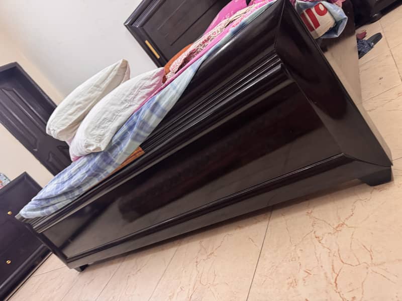 King size Bed  side table dressing 10