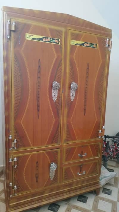 safe almari for sale price 25k
