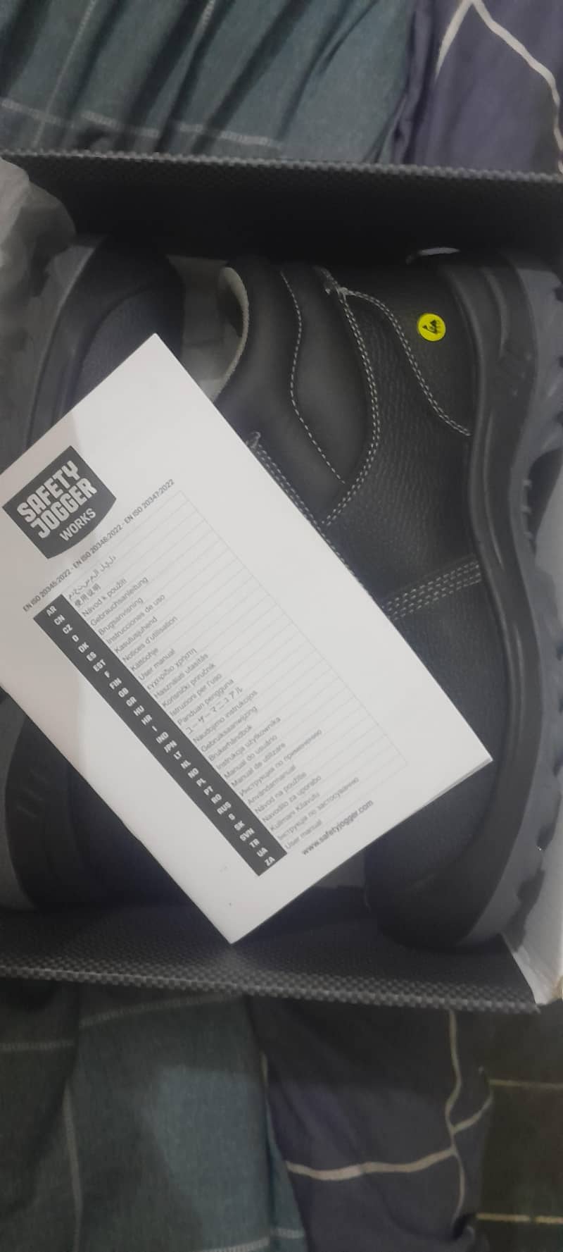 safty joggers 3