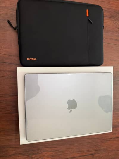 Unused MacBook Pro 14-inch M3 2023 | 8GB/512GB | Box + Sleeve