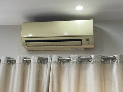 Mitsubishi Mr Slim 1 Ton AC for Urgent Sale