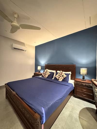 1 Bedroom Luxury Furnished Apartment is Available for Rent in Bahria Town Lahore