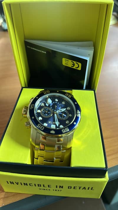 Invicta watch fresh condition So beautiful watch