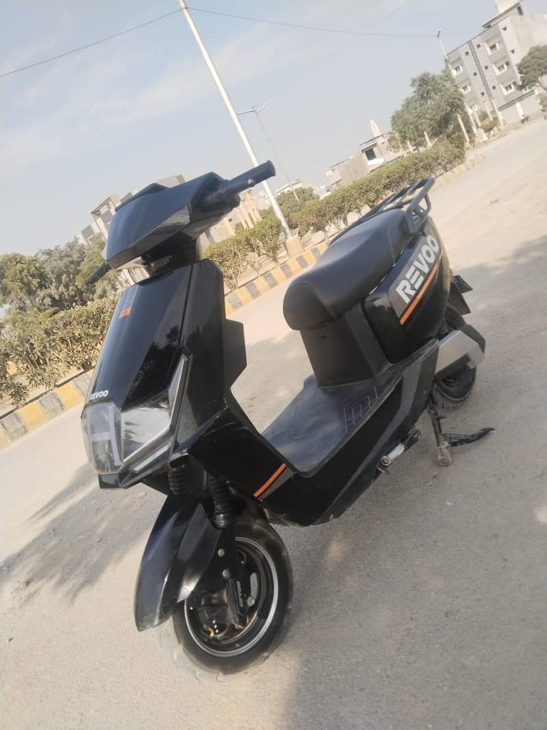 Revoo C02 10