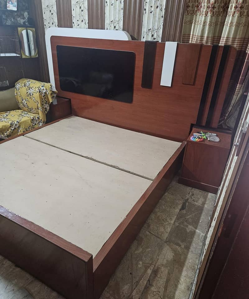 beds side tables 2