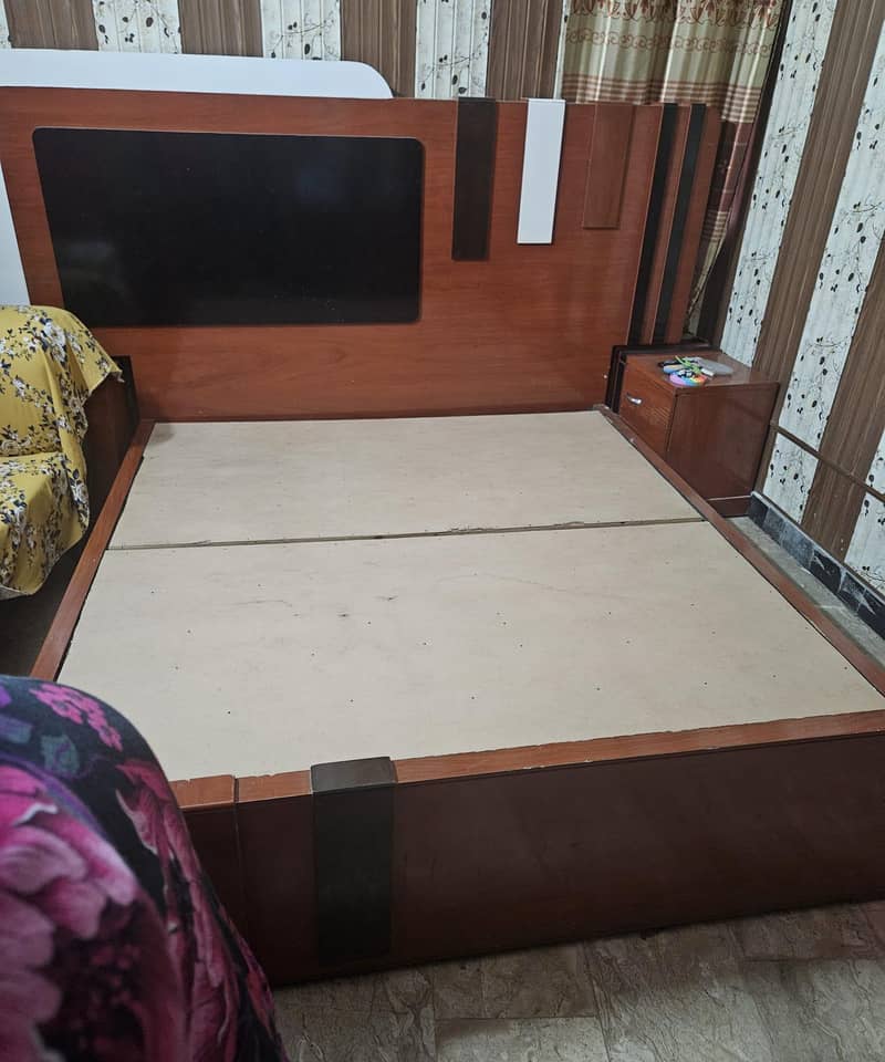 beds side tables 6