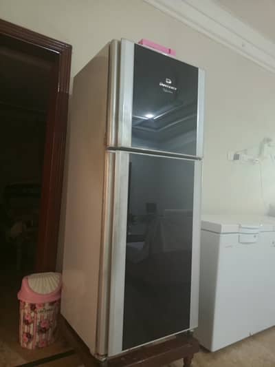 Dawlance Refrigerator urgent for sale in bawhalpur