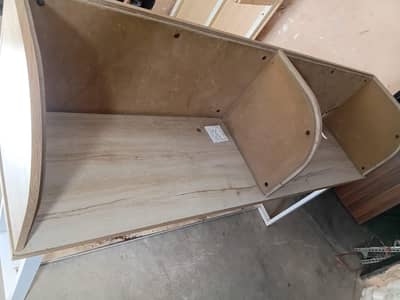 cubical double sitting