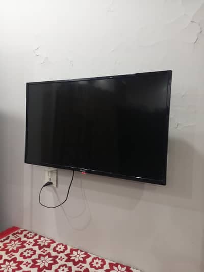 Haier (LCD)