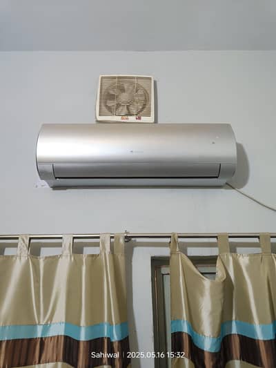GREE split AC 1.5 Ton Inverter Fairy Series
